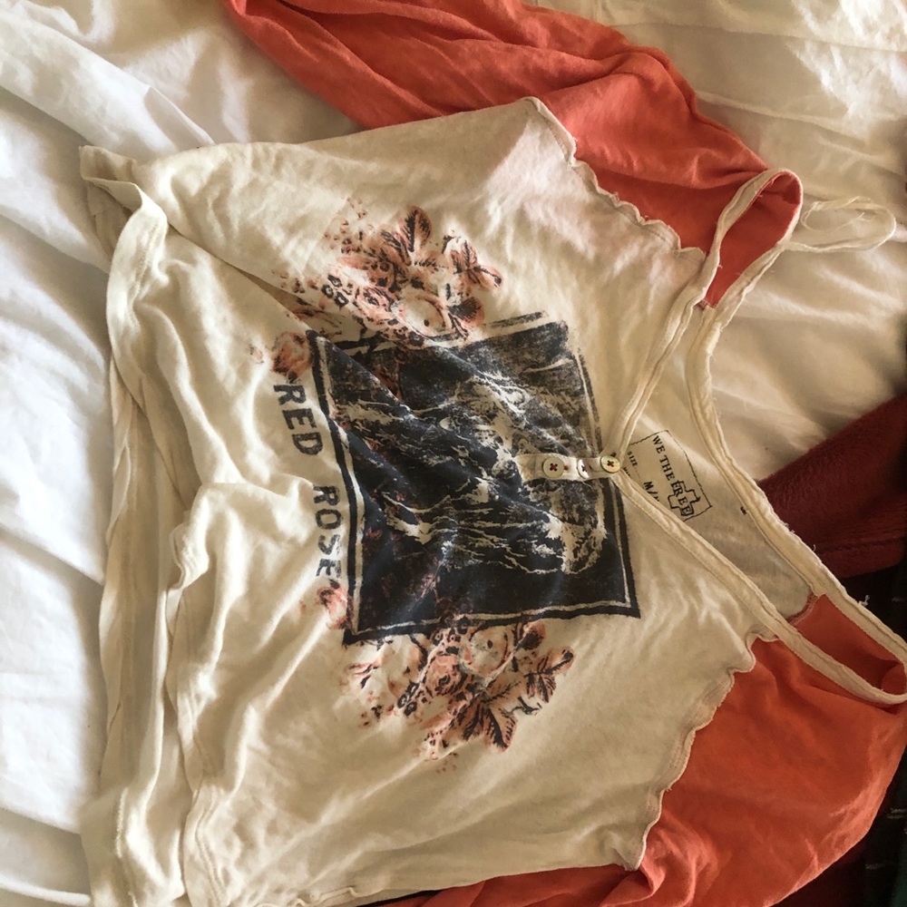Graphic tee